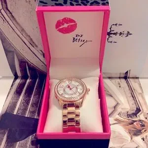 Betsey Johnson | Accessories | Nwt Betsey Time Rounding  display picture 1